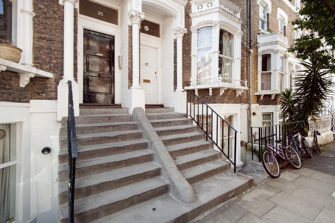 Bright Gratton Road Apartment London Exteriör bild